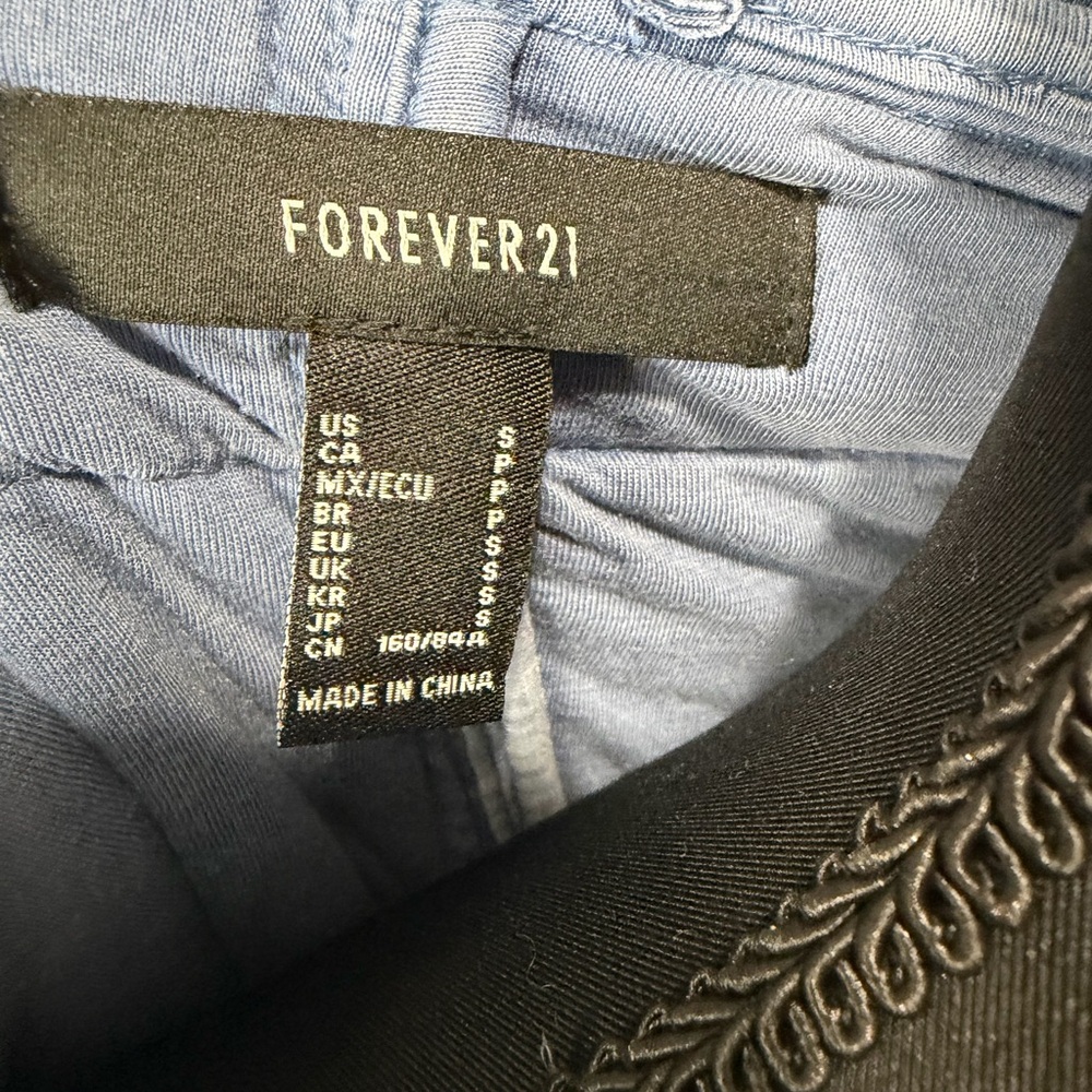 Forever 21 Light Blue Quilted Puffer Jacket - Picture 3 of 4